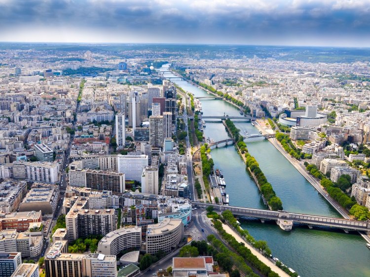 Transformation de bureaux en logements neufs : où sont les potentiels à Paris et Lyon ?