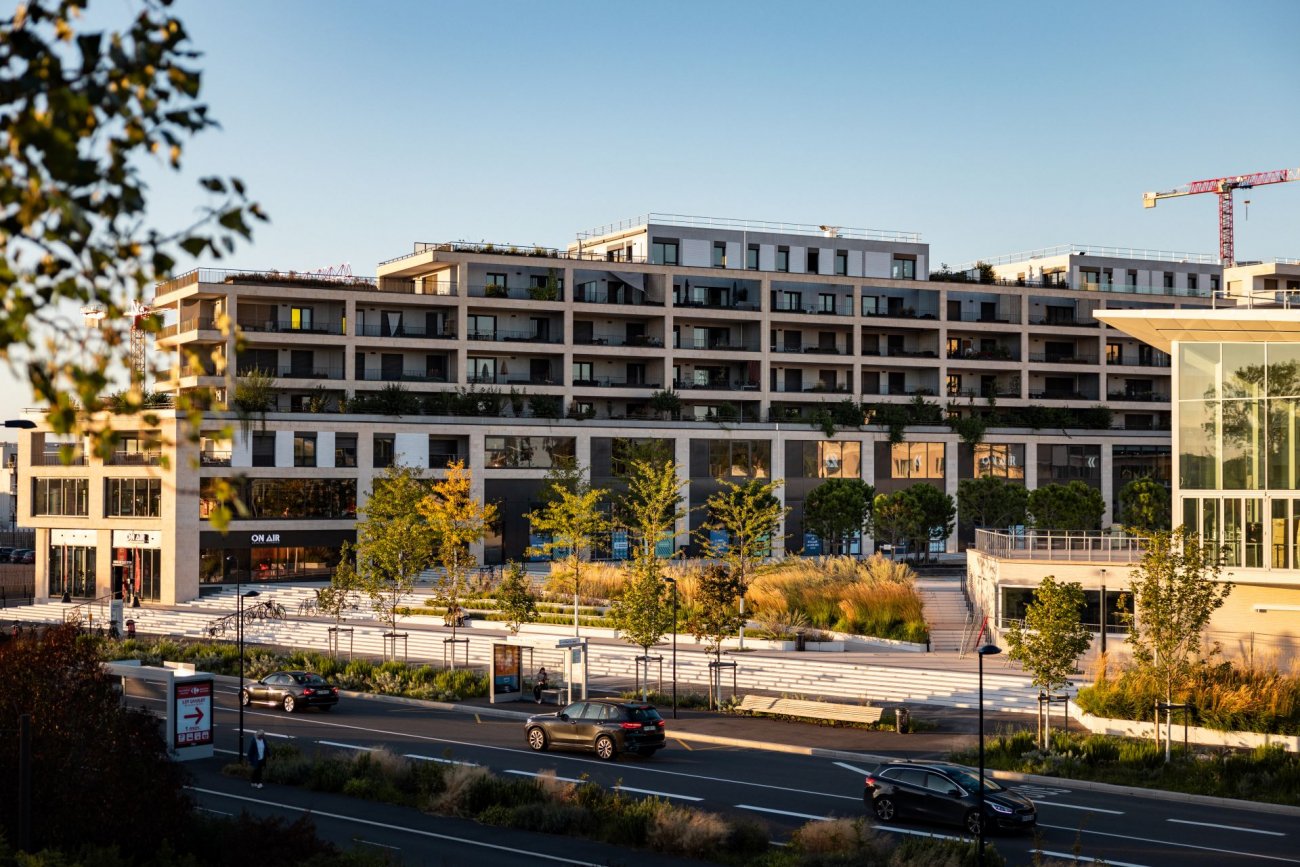 Les nouveaux logements du Belvdre, coresponsables et inclusifs, runissent mixit sociale et confort, avec 1 400 habitations et leurs jardins partags et toitures vgtalises.