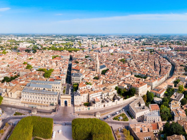 L'immobilier neuf en Languedoc-Roussillon subit une chute historique, avec des ventes et mises en vente en forte baisse au premier semestre. | Shutterstock