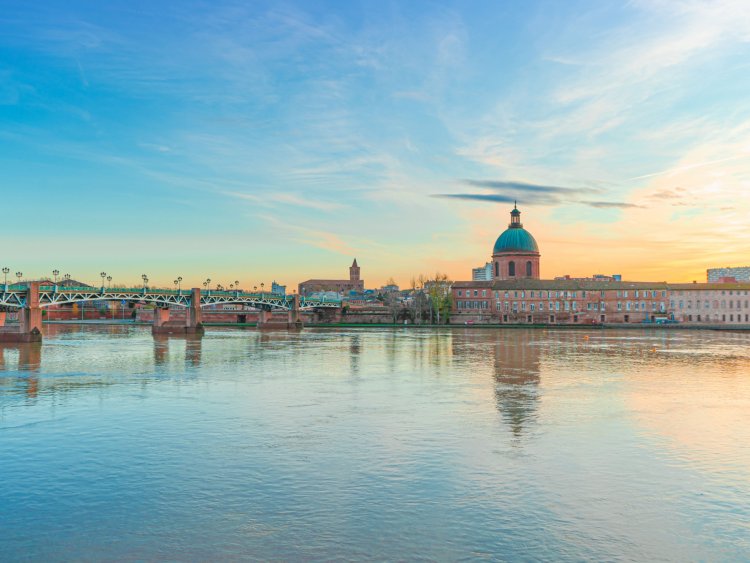 Toulouse, au même titre que ses voisines Montpellier et Bordeaux, a subi un fort recul des ventes et des mises en vente en 2023. | Shutterstock