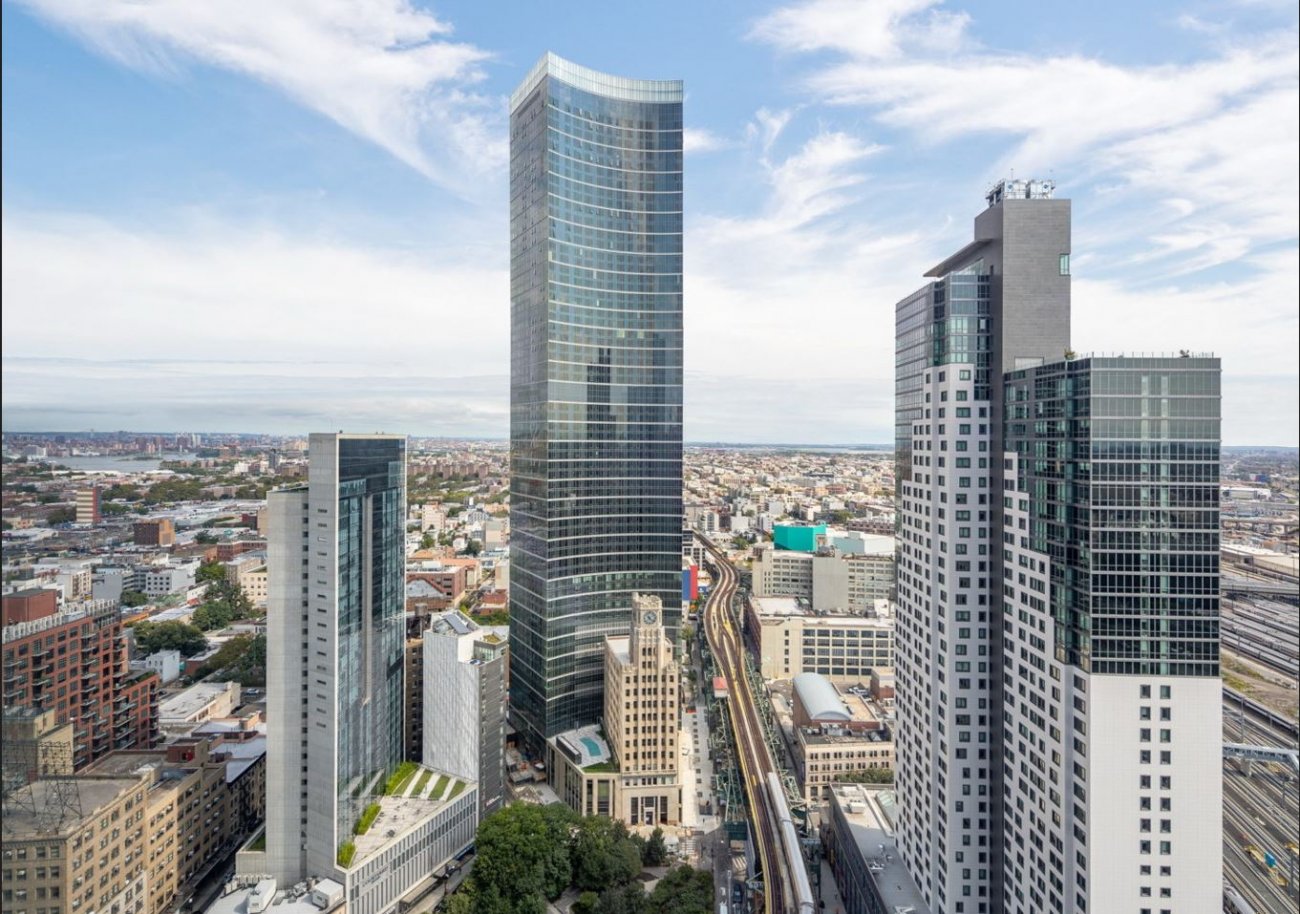 N°8 : Sven, New-York, USA. 230 mètres et 67 étages. Architecte : Handel Architects © Lester Ali