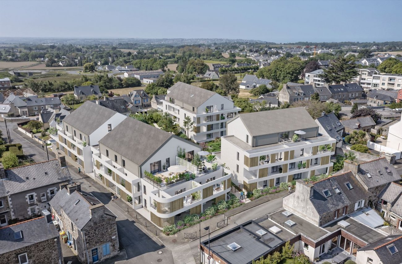 Prix des Solutions pour l’conomie circulaire : BLEUENN  Pordic (22) de VINCI IMMOBILIER avec ADA Le projet BLEUENN se veut sobre, raisonnable et bien inscrit dans son environnement de centre-bourg  proximit immdiate de toutes les commodits. Son architecture lgante mnage des espaces paysagers en cœur d’lot, assurant une qualit de vie optimale. Rsolument moderne et sobre dans sa conception, les matriaux employs permettent de limiter son impact carbone.  De conception traditionnelle avec une structure en bton, les faades maonnes enduites sont agrmentes de rsilles en bois. Les toitures sur charpente traditionnelle en bois sont recouvertes d’acier lectrozingu laqu. Le chauffage et la production d’eau chaude sont assurs par des pompes  chaleur air/eau, garantissant des performances environnementales exemplaires.  Les eaux pluviales sont collectes et traites  la parcelle dans une noue paysagre, rduisant ainsi l’impact du projet sur son environnement.  BLEUENN est un programme vertueux vis--vis de l’environnement, mettant en avant des solutions innovantes en termes d’conomie circulaire, notamment grce  l’utilisation de bton d’argile exprimental BARBE (Bton d’Argile Revalorise Banch Environnemental) dvelopp par l’entreprise SCOBAT. Ce bton utilise la terre du site pour raliser des voiles d’argile.  Les places de stationnement extrieures seront ralises en pavs drainants constitus de coquilles d’hutres recycles, dvelopps et produits par l’entreprise franaise ALEGINA.  La solution de tri et de valorisation Tri’n’Collect sera mise en place sur le chantier, particulirement en phase de second œuvre, permettant le tri  la source et la revalorisation des dchets  hauteur minimale de 80 %.  Le projet BLEUENN, labellis NF Habitat, inclura des Fiches de Donnes Sanitaires dans les DOE des entreprises. Une plateforme collaborative (Catenda) sera mise en place  destination de la matrise d’œuvre et des entreprises pour compiler, centraliser et partager les donnes du chantier ainsi que les donnes numriques du projet (notamment les IFC projet). 