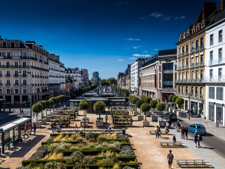 A l'image de Rennes, les ventes de logements neufs rebondissent en Bretagne au dernier trimestre 2024, selon les chiffres de la FPI France. | Shutterstock